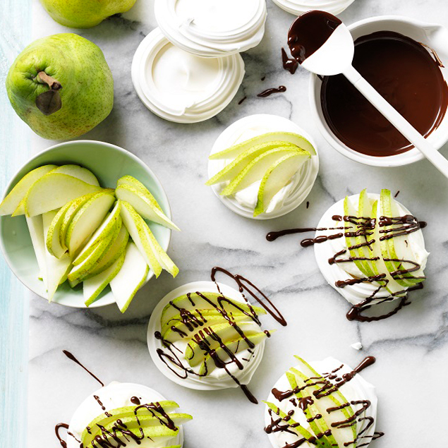 Pear pavlova nests with chocolate